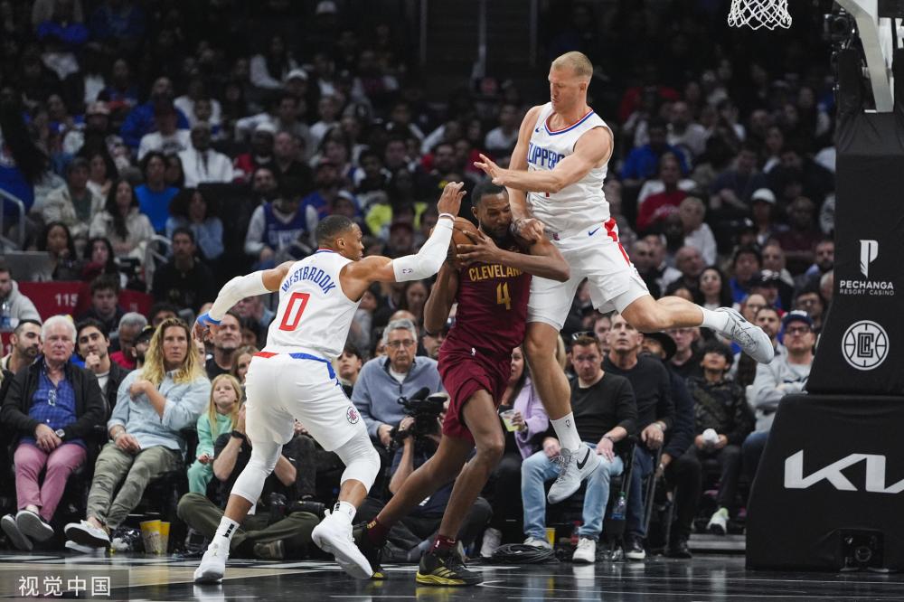 焦点对决中 焦点对决中