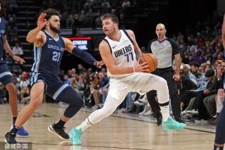 上展示了崭 上展示了崭